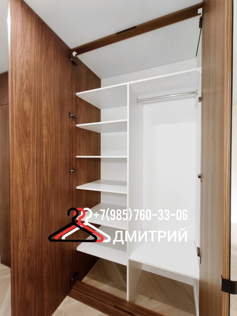 Внутреннее наполнение шкафа фото 02 - правая половина встроенного шкафа. Внутреннее наполнение шкафа фото 02 - правая половина встроенного шкафа.