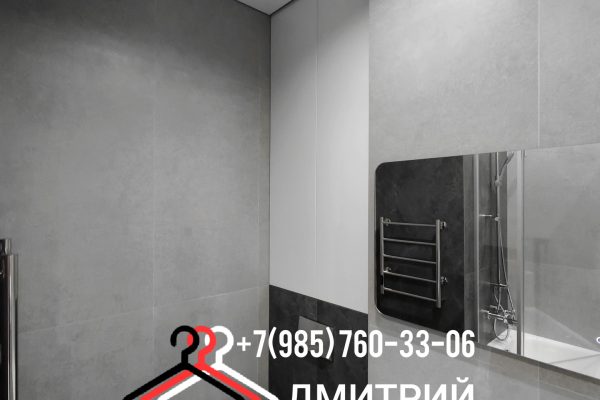 Как закрыть трубы в санузле?