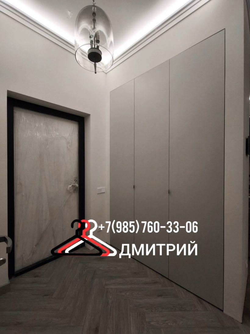 Встроенный распашной шкаф в нишу в ЖК Новочеремушкинская 17